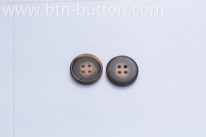 GRS recycled buttons for shirts